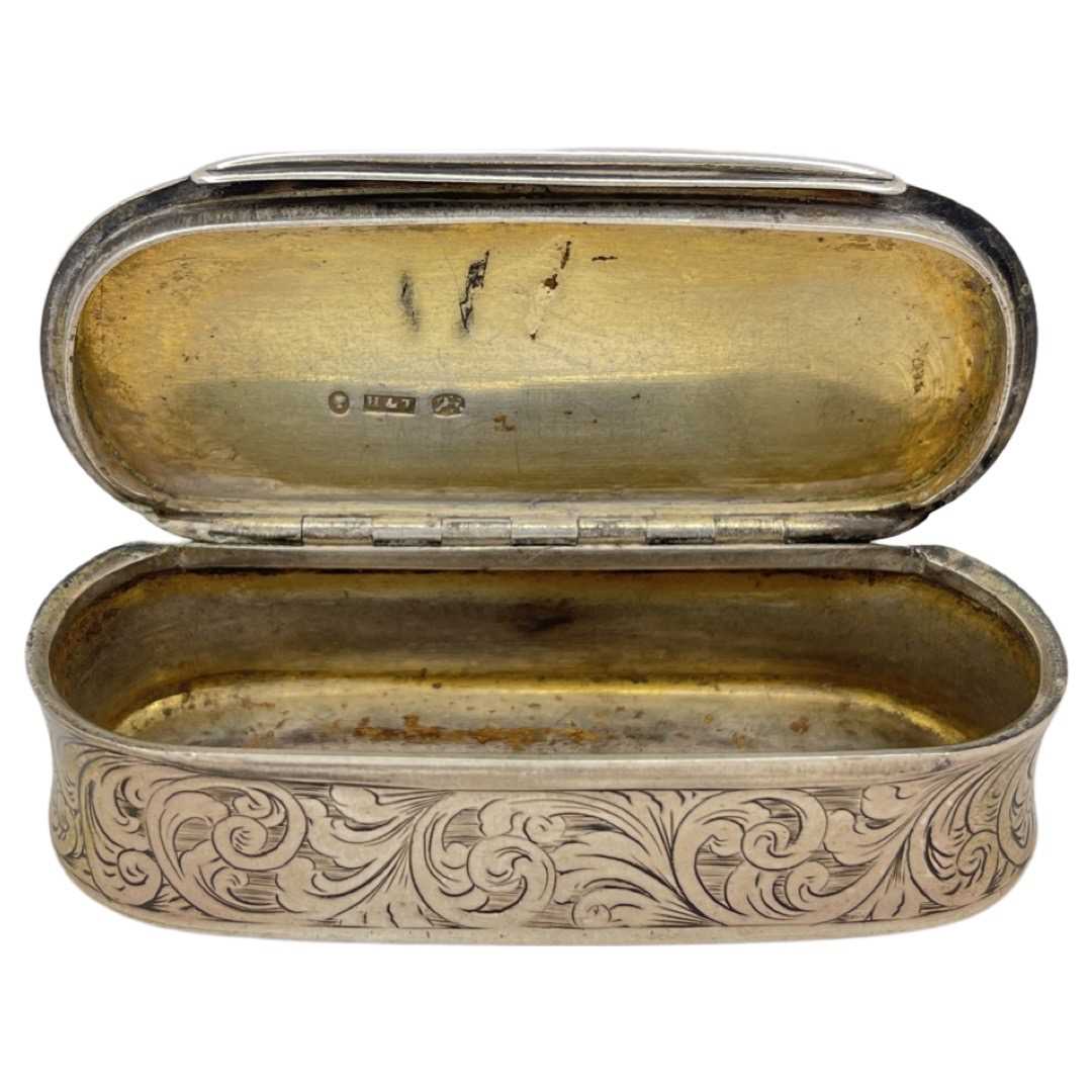 Victorian Silver Snuff Box. 89 g. Birmingham 1853, Hilliard & Thomason - Image 3 of 4