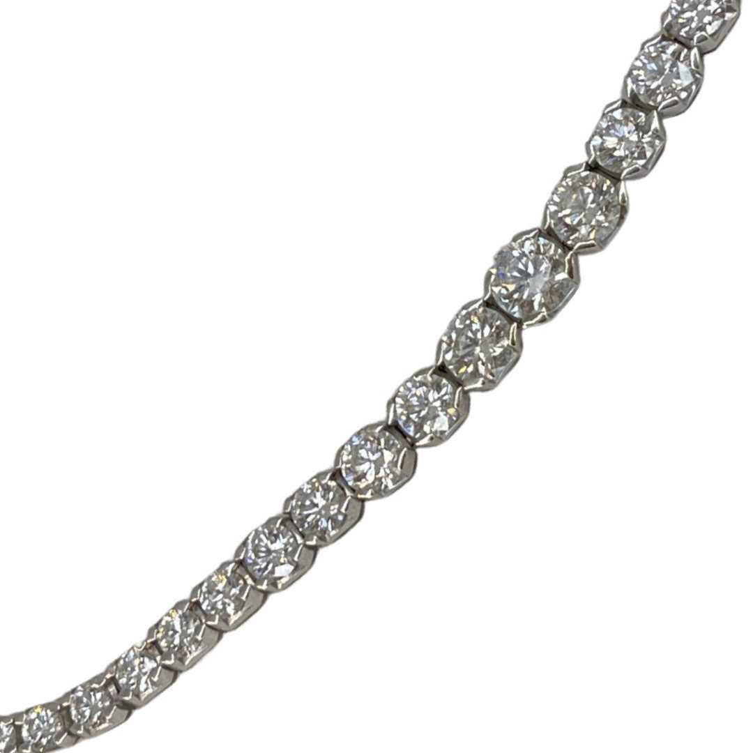 An 18ct White Gold Diamond Rivi`ere Necklace - Image 2 of 2