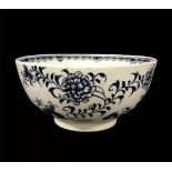 Lowestoft porcelain blue and white bowl ‘daisy rock’ pattern