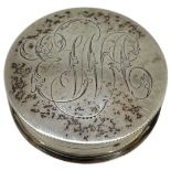 Modern Circular Silver Pill Box. 17 g. Birmingham 1901, S.Blankensee and Sons