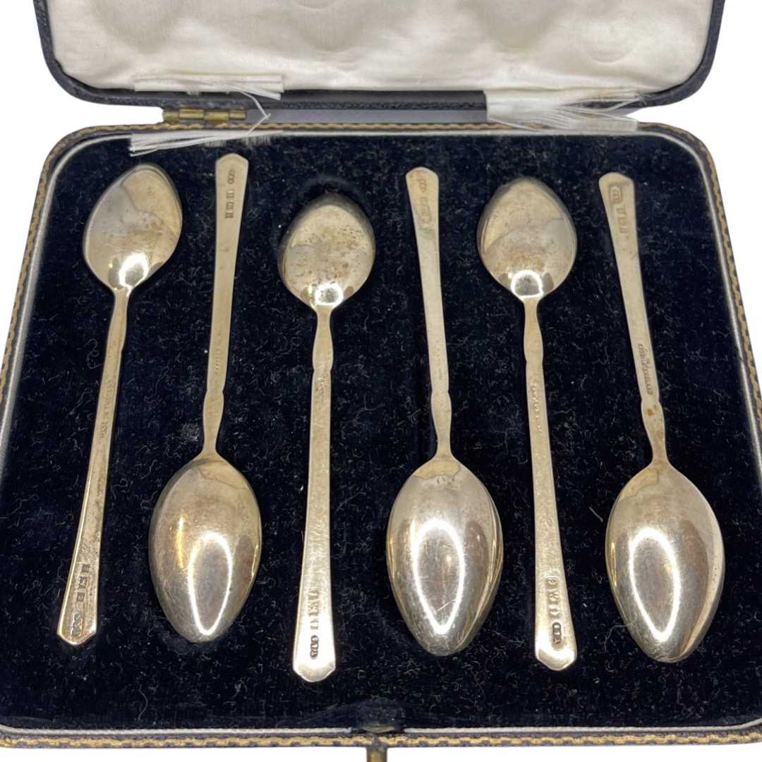 Cased Set of 6 Silver and Enamel Coffee Spoons, Birmingham 1960 Turner & Simpson Ltd - Image 3 of 5