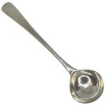 Hester Bateman Salt Spoon. 9 g. London c 1780-1800
