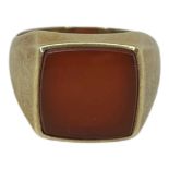 14ct Gold and Carnelian Signet Ring, 9g