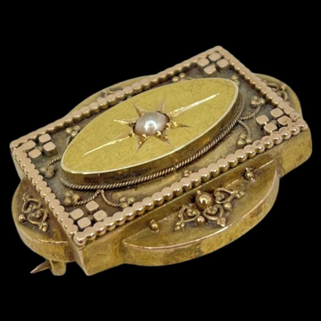 A Victorian Yellow Gold Split Pearl Etruscan Style Brooch. - Image 2 of 3