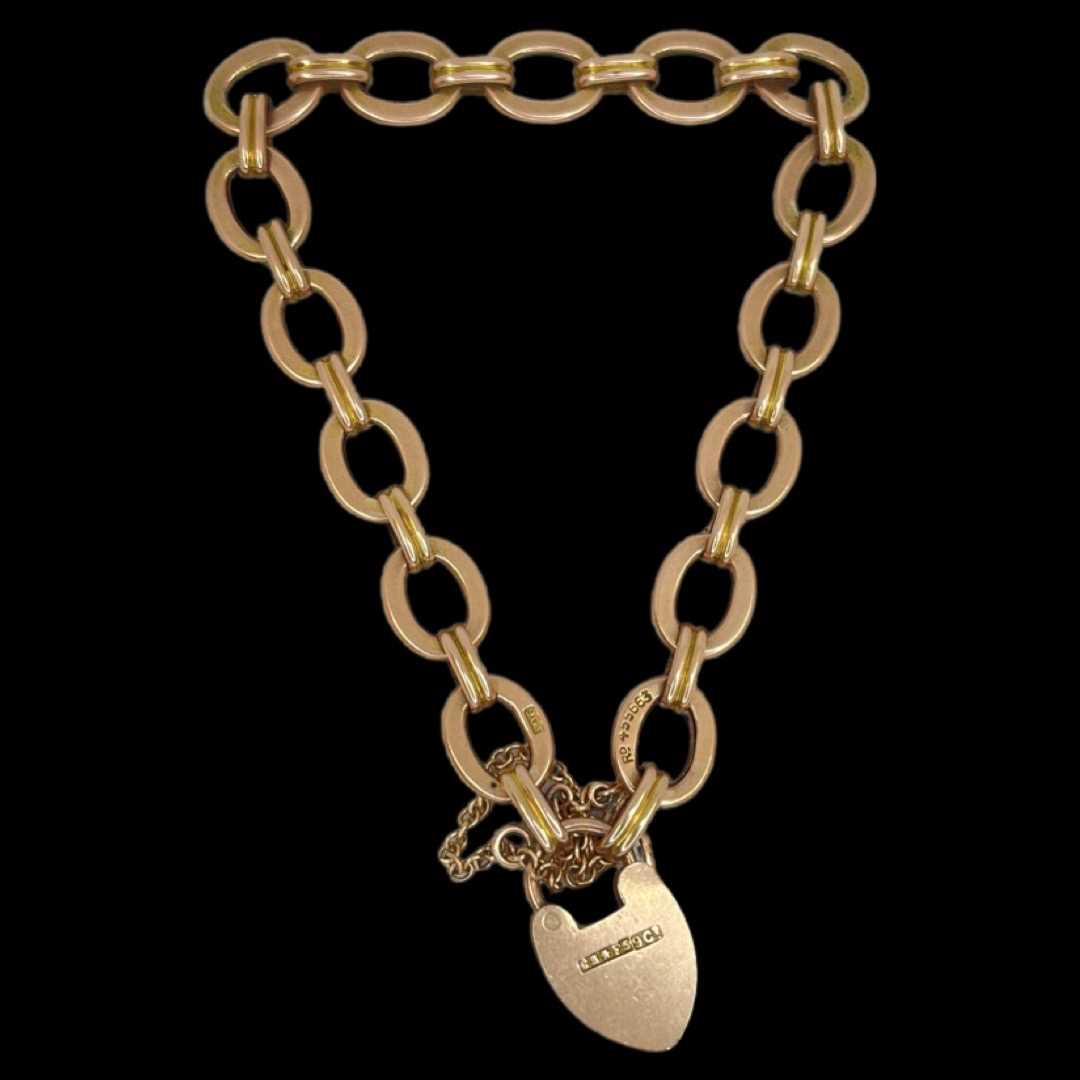 9ct Gold Charm Bracelet, 9 g - Image 3 of 4