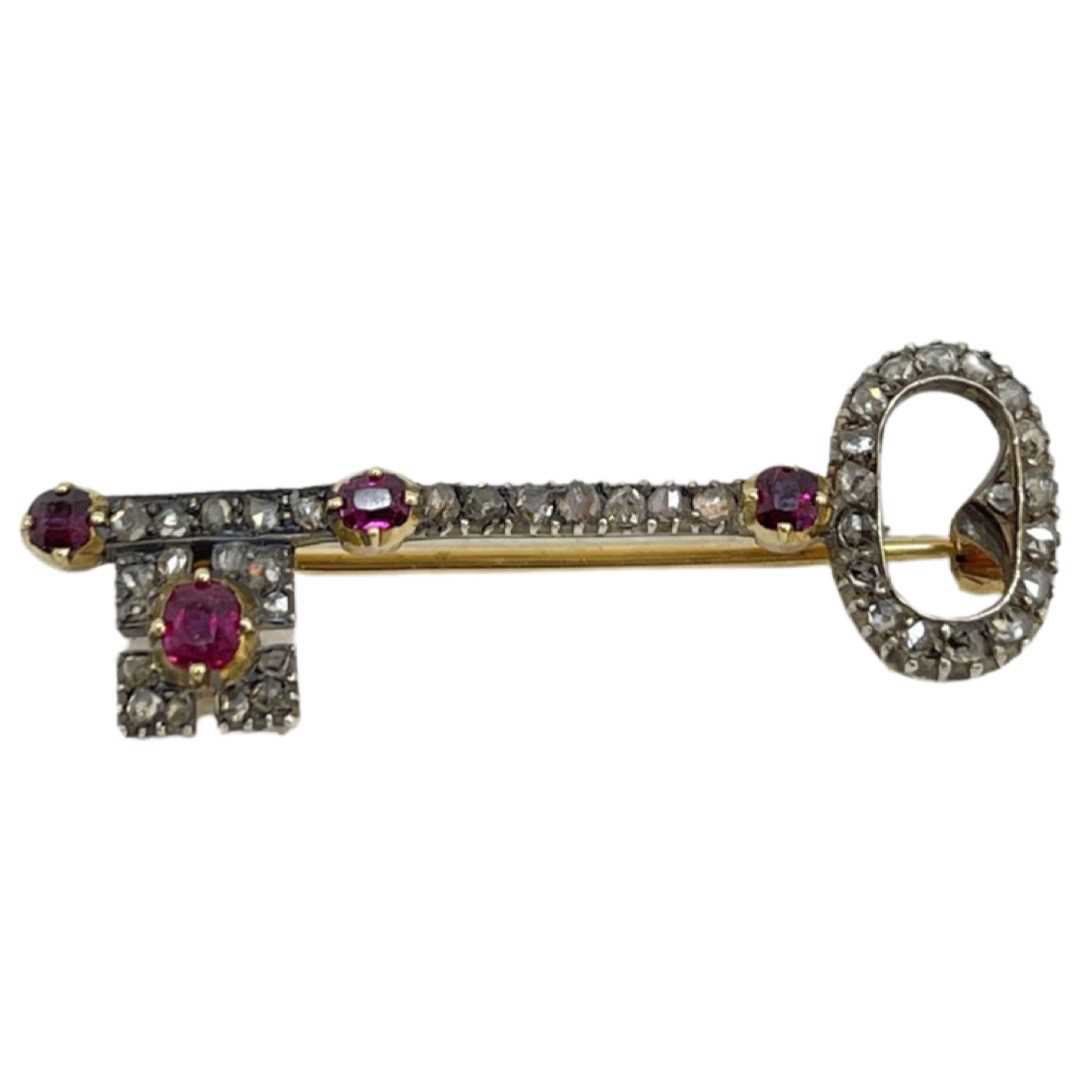 An Exquisite Georgian Ruby and Diamond Key Brooch, circa 1820. - Image 2 of 4