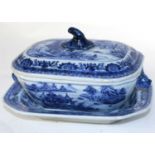 Late 18th Century Chinese Small Sauce Tureen