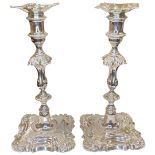 Pair of Good Quality Cast Silver Candlesticks. 892 g. London 1994, Naylor Brothers