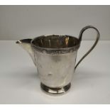 Sahnegießer. Sheffield, um 1910. 925 Silber. Gew. 109 g. Marke: H: 10 cm.