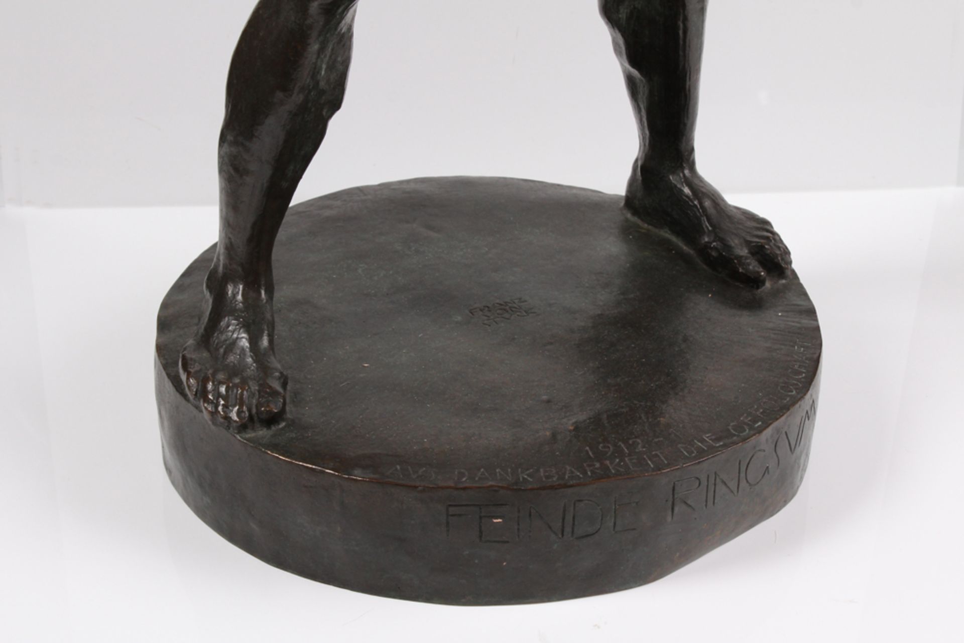 Franz von Stuck. Tettenweis 1863-1928 München. "FEINDE RINGSUM" Bronze, dunkelbraun patinier - Image 9 of 13