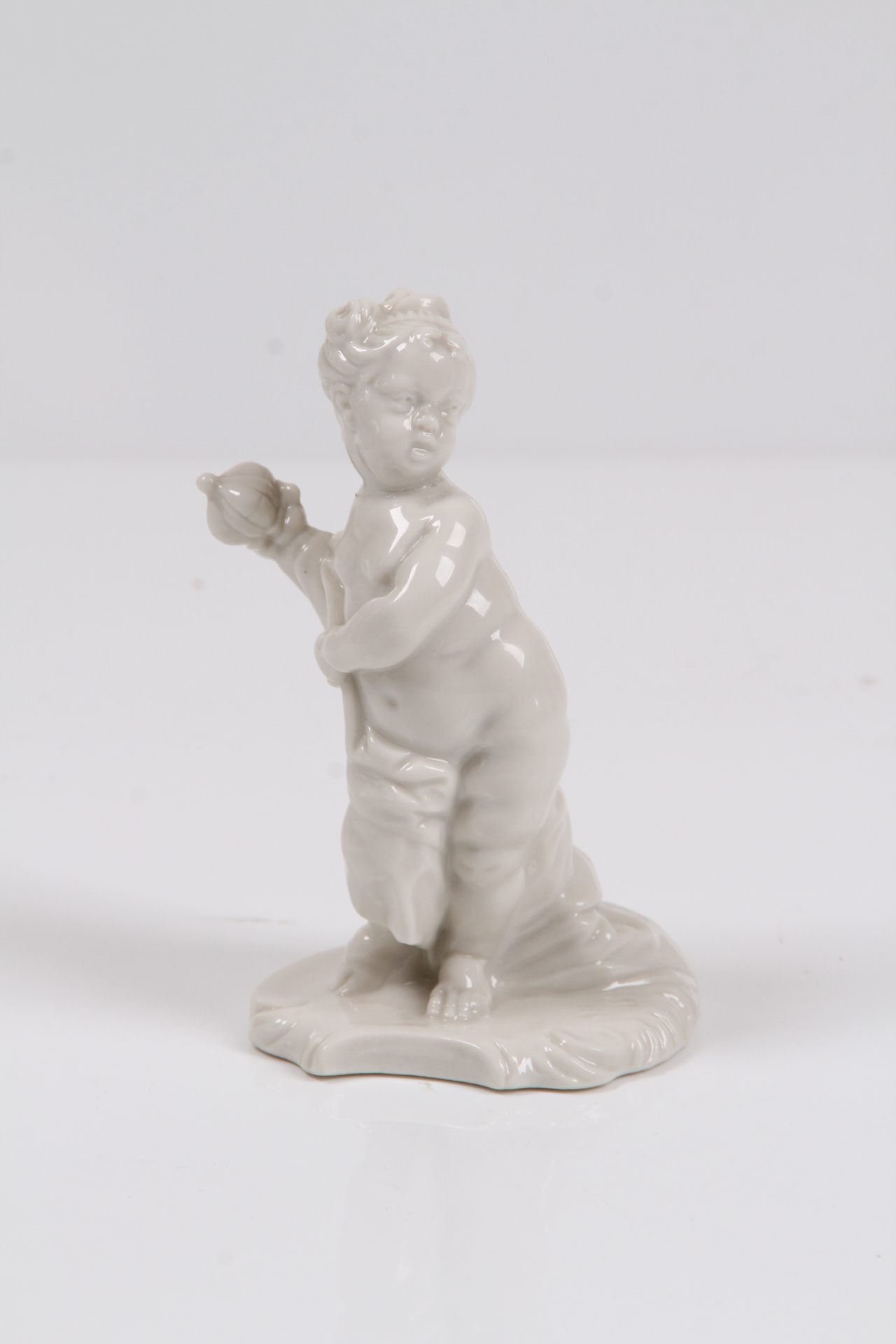 Putto. Nymphenburg, 20. Jh. Putto als