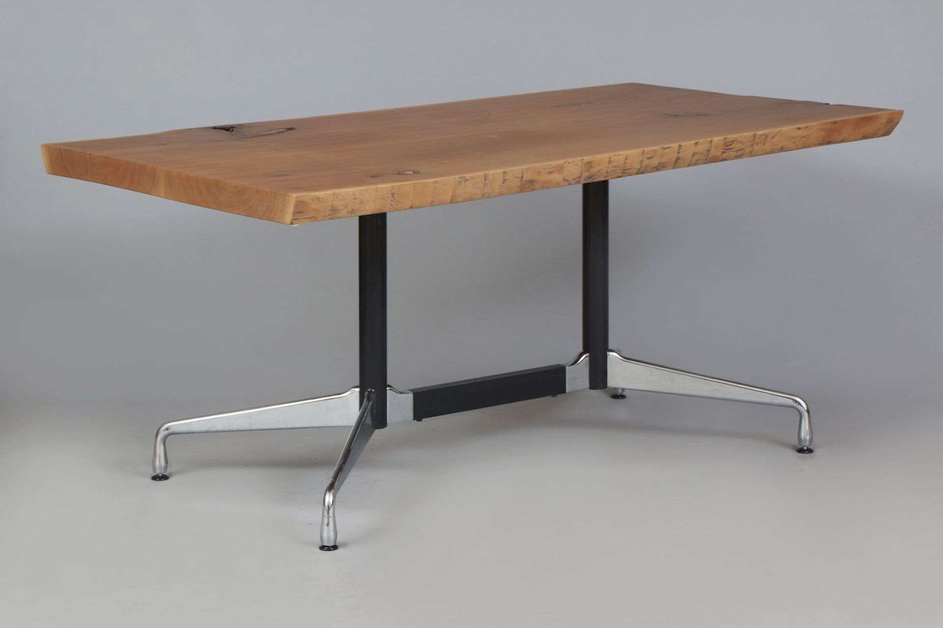 VITRA Segmented table Schreib-/Konferenztisch