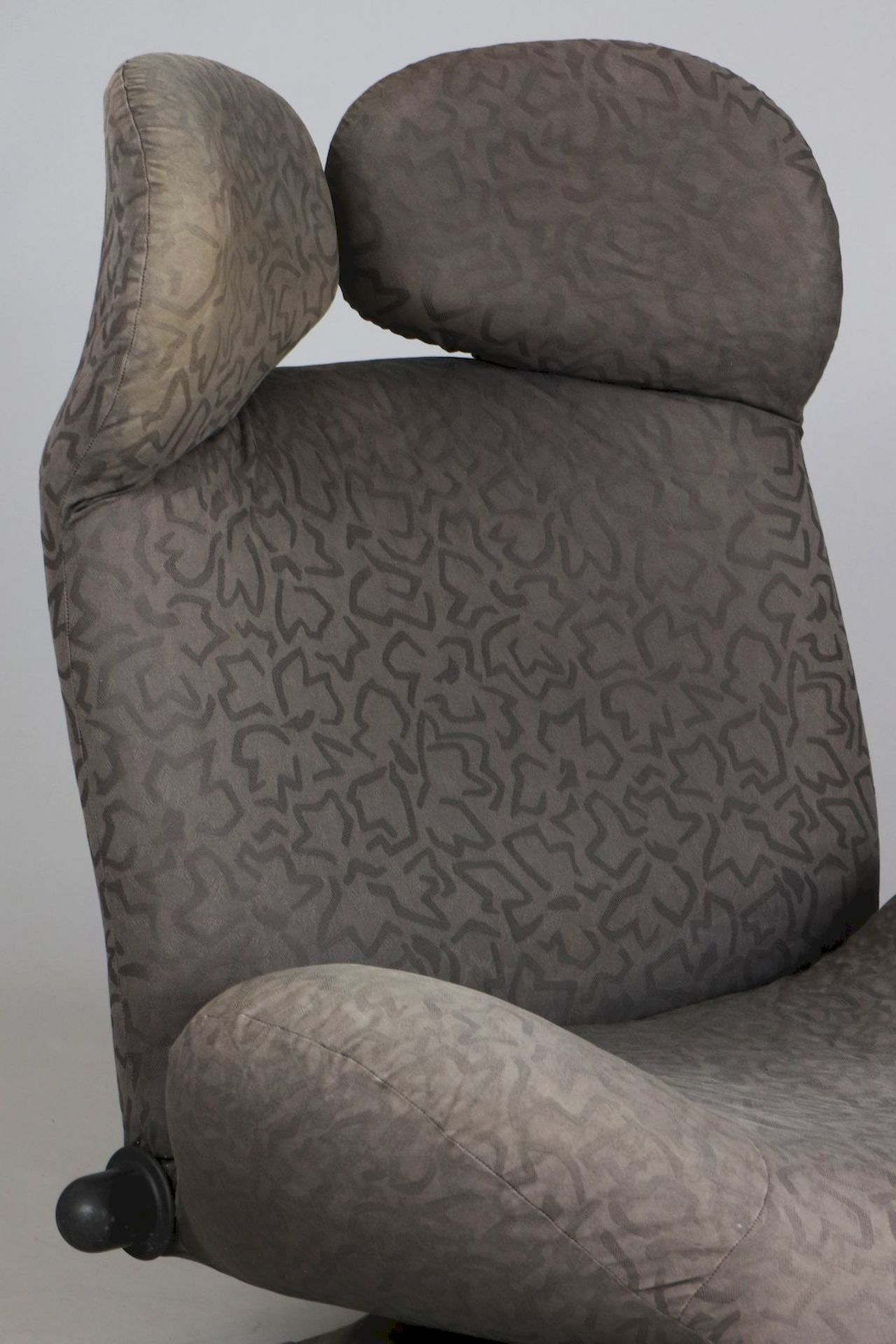 CASSINA Ohrensessel ¨Wink¨ (sogenannter ¨Mickey Mouse Chair¨) - Image 4 of 5