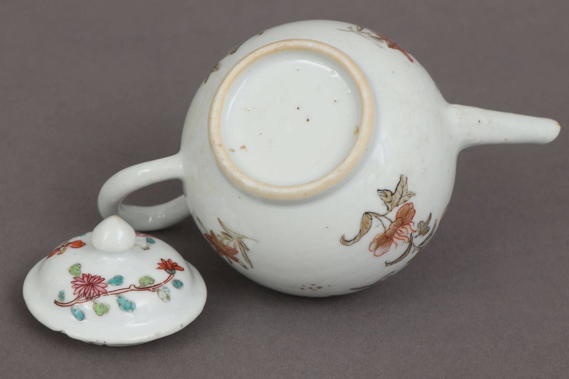 Kleines chinesisches Zeremonial-Teekännchen des 18. Jahrhunderts (Qing Dynastie) - Image 5 of 5