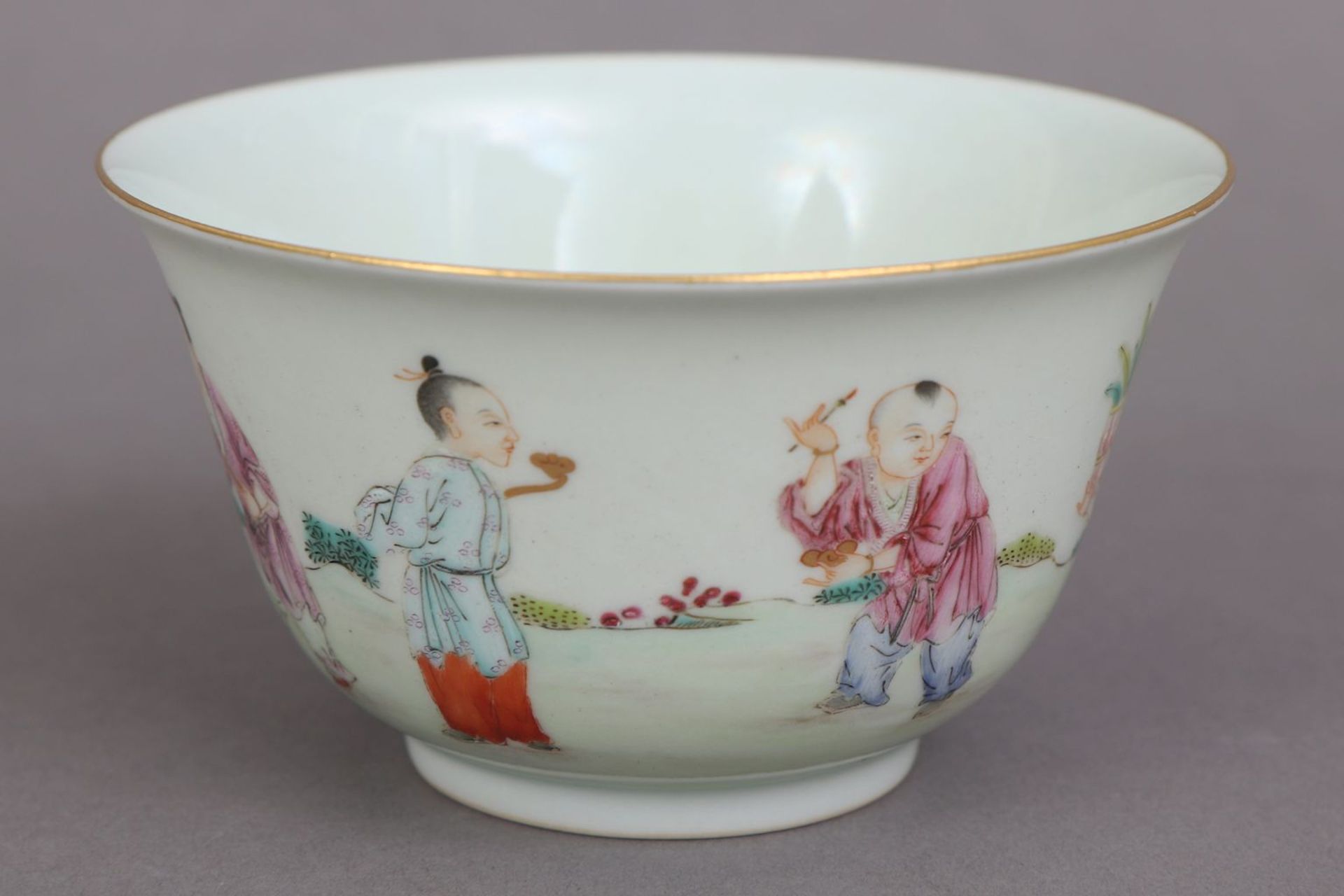 Chinesisches Porzellankoppchen des 20. Jahrhunderts - Image 2 of 4