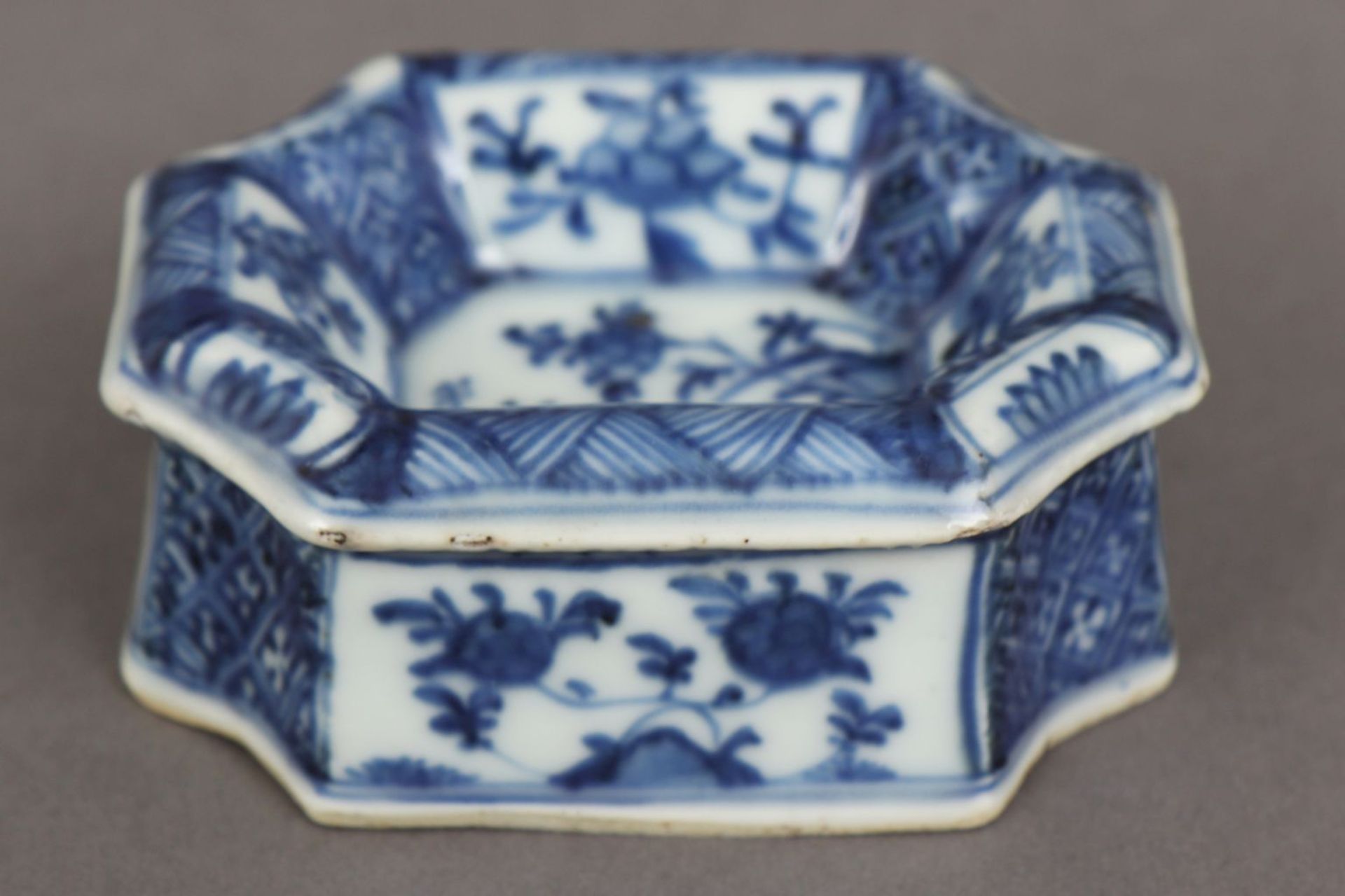 2 chinesische Porzellane mit Blaumalerei - Bild 5 aus 7