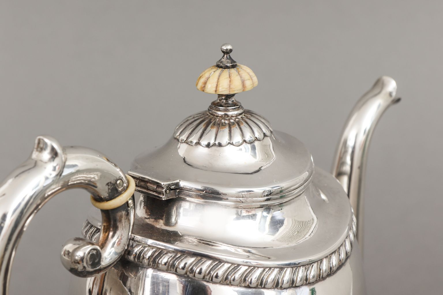 Russische Silber Kaffeekanne, 19. Jhdt. - Image 4 of 4