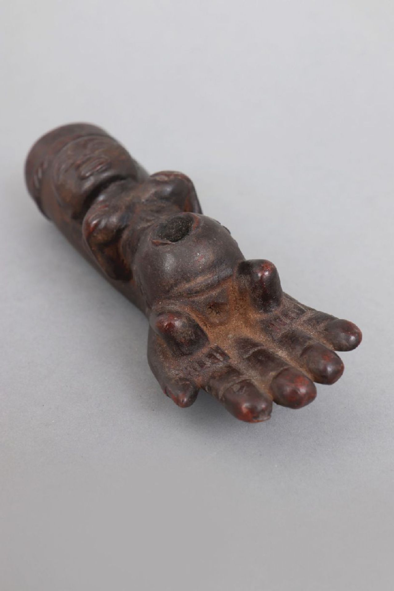 Afrikanische Ritual-Pfeife der Luba, KongoHolz, geschnitzt und geschwärzt, Stock in Form eines - Image 3 of 3