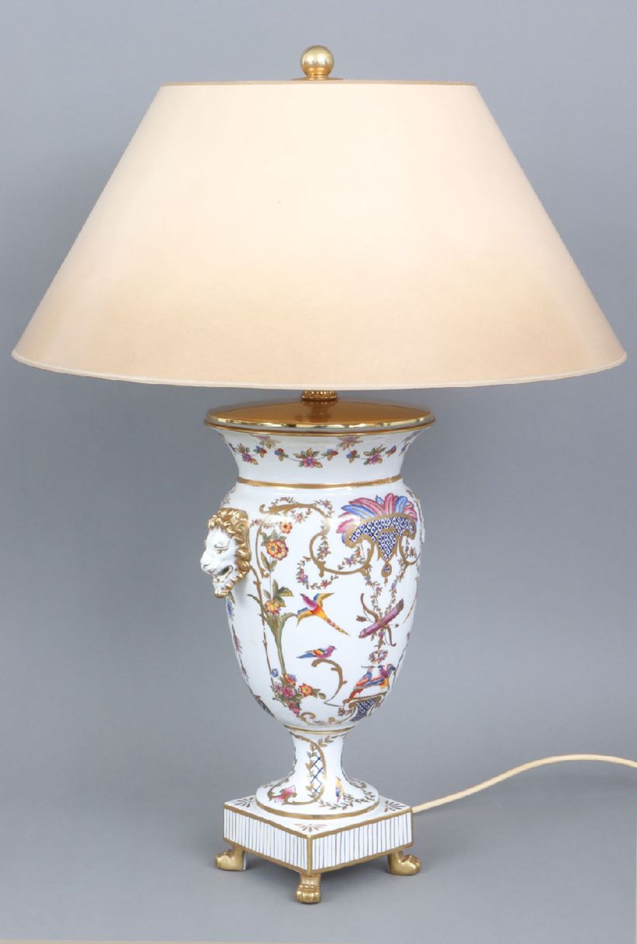 Tischlampe, Porzellanwohl GINORI, Italien, vasenförmiger Korpus im Stile des Empire, 2 seitliche - Image 4 of 7
