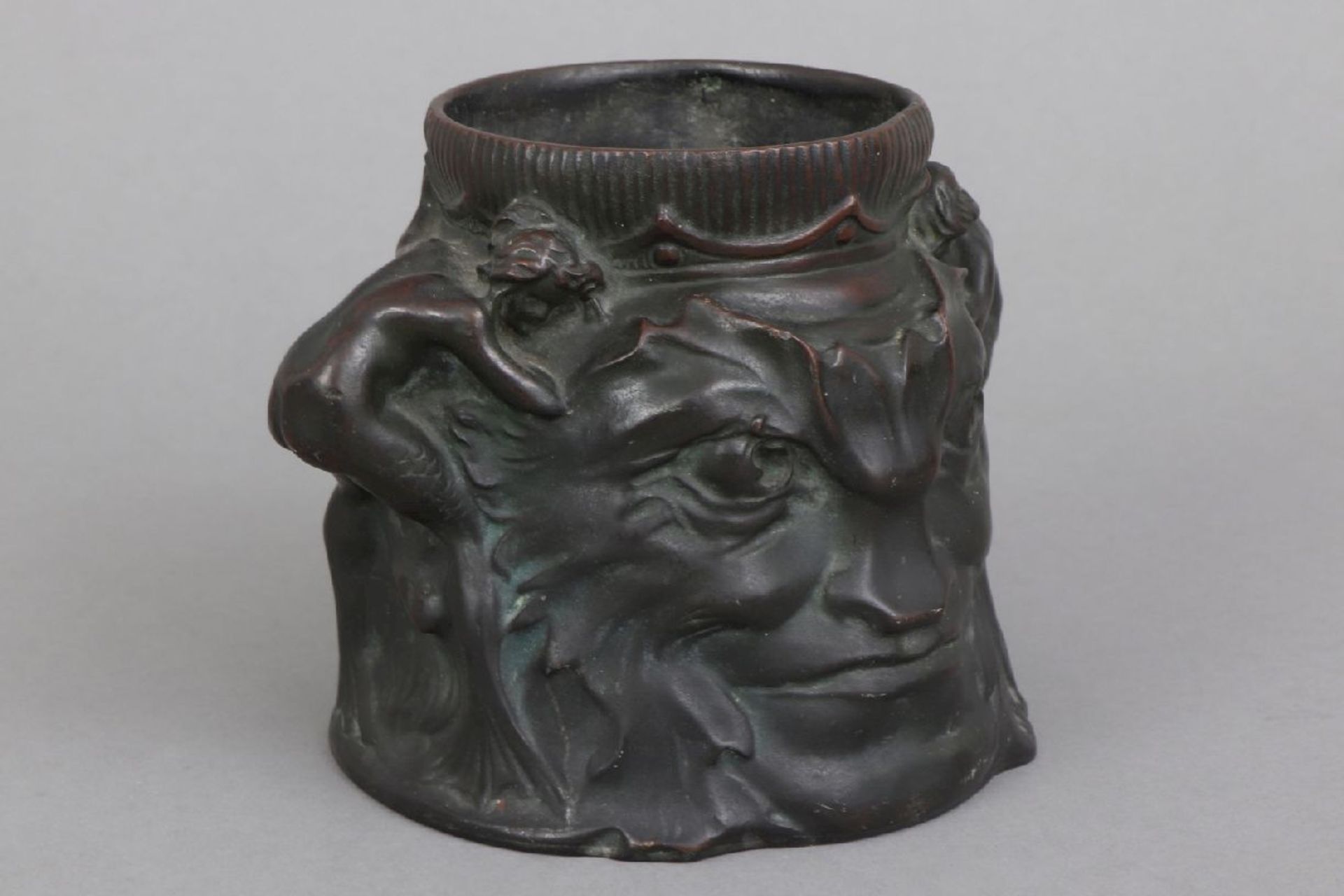 Jugendstil Bronze Vasengefäßam Sockel signiert ¨K. Schwarz¨, tropfenförmiges Gefäß mit - Image 5 of 7