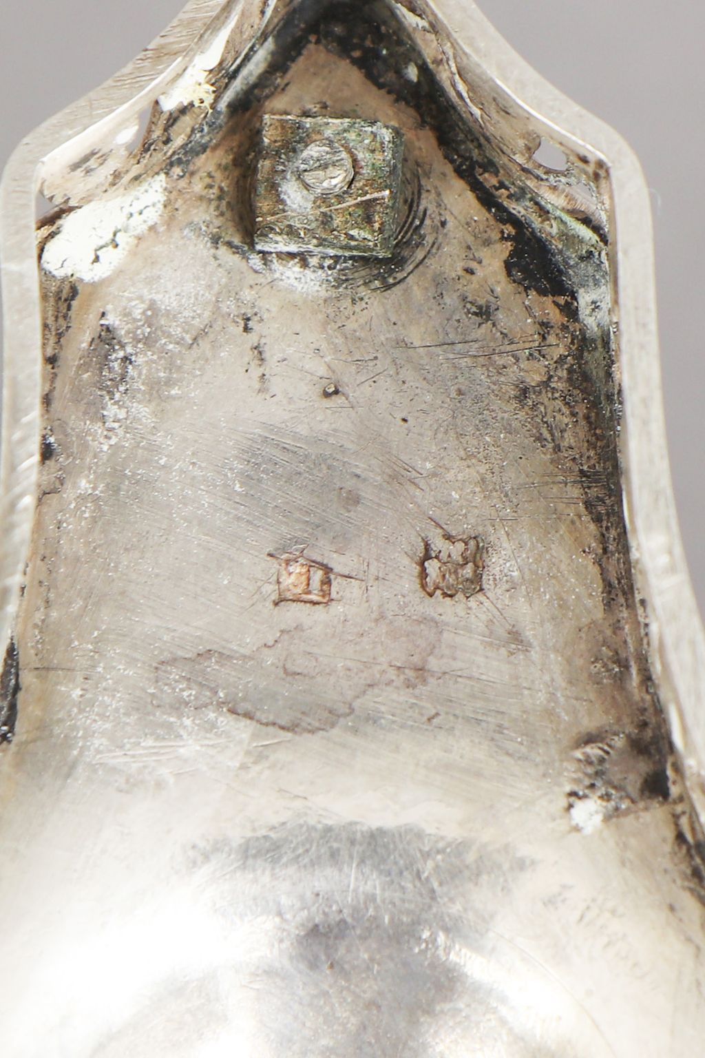 Empire Zuckerschale, Silberwohl Dänemark, 18. Jahrhundert, runder Korb mit beweglichem Bügelgriff, - Image 4 of 5