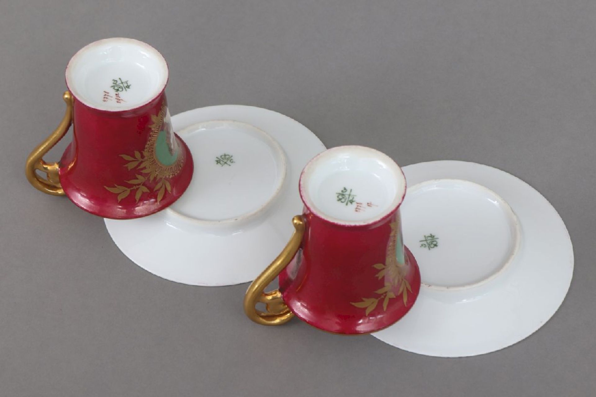 Paar ROSENTHAL Mokkatassen mit Untertassenum 1900, konischer Korpus mit eingerolltem - Image 3 of 5