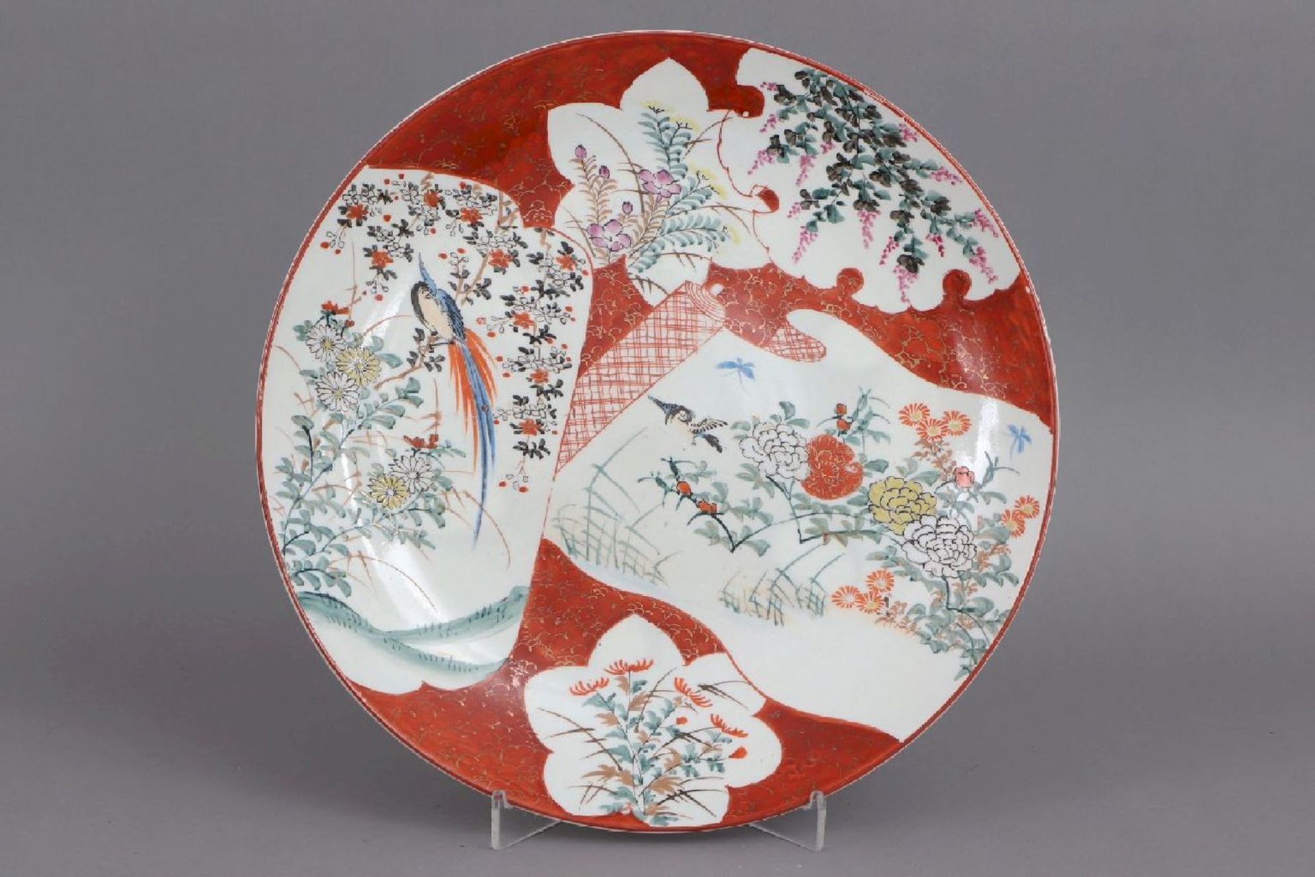 Japanischer Kutani Teller des 19. Jahrhunderts