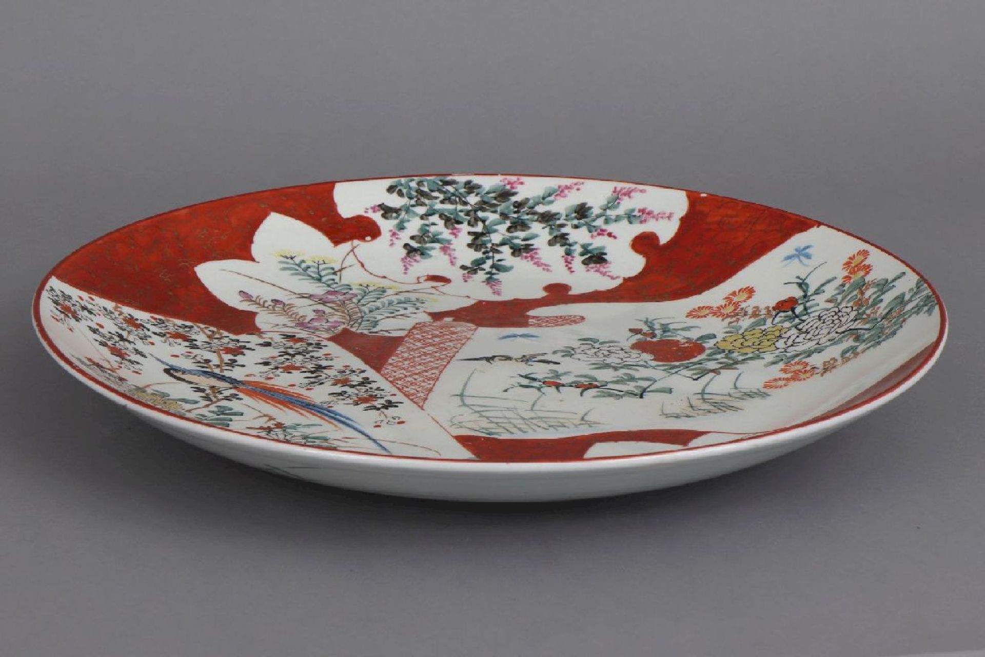 Japanischer Kutani Teller des 19. Jahrhunderts - Bild 2 aus 6