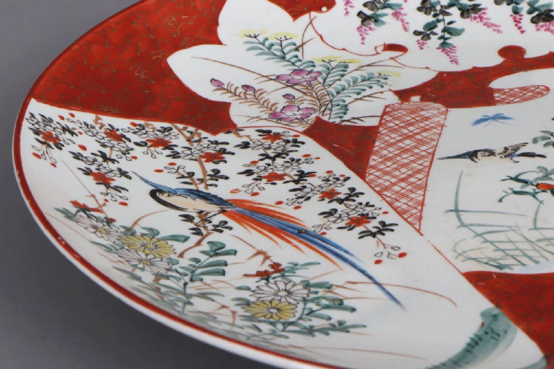 Japanischer Kutani Teller des 19. Jahrhunderts - Bild 4 aus 6