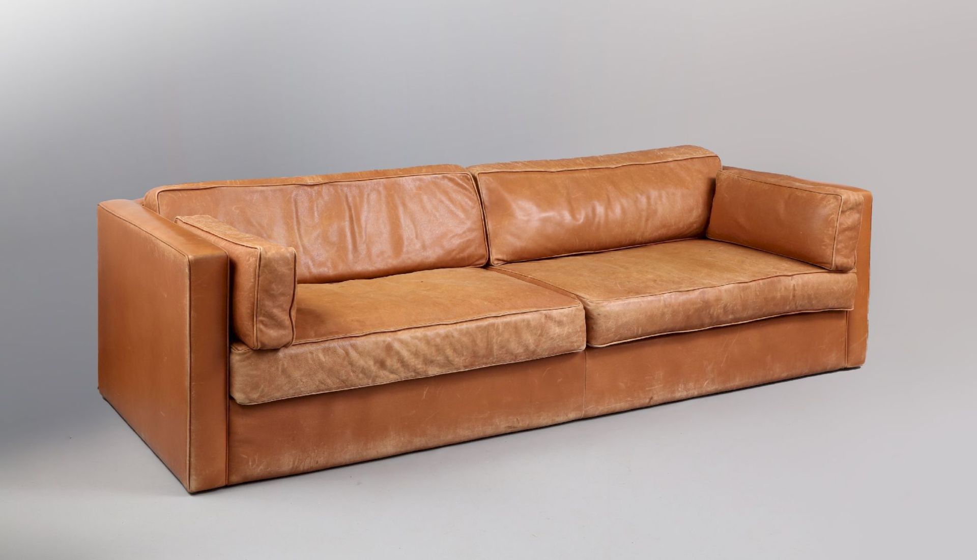 WALTER KNOLL Sofa