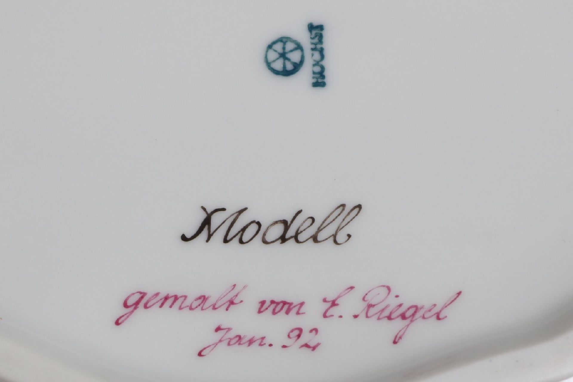 HOECHST Porzellandeckeldose im Stile des 18. Jahrhunderts - Image 2 of 6
