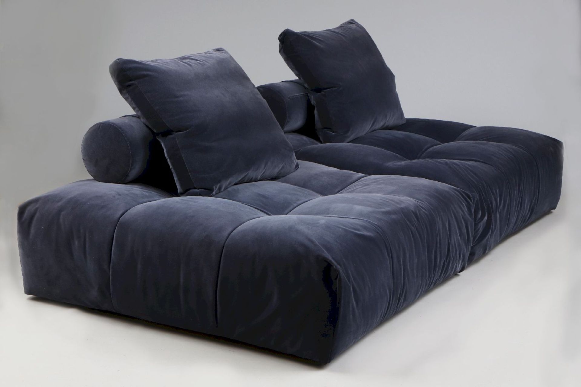 SABA (Italia) Sofa in Divan-Form