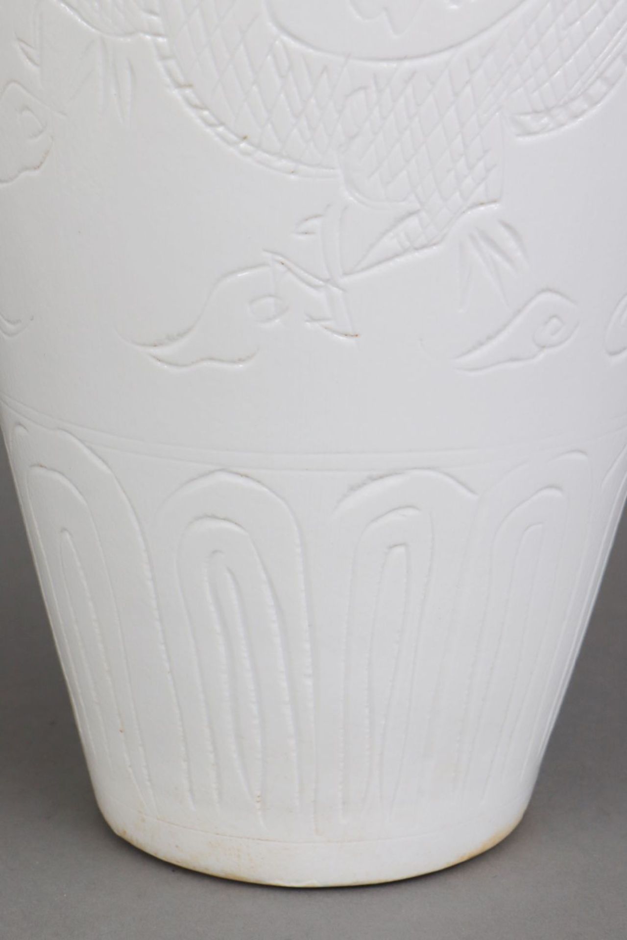 Chinesische Porzellanvase mit egg-shell Glasur - Image 5 of 7