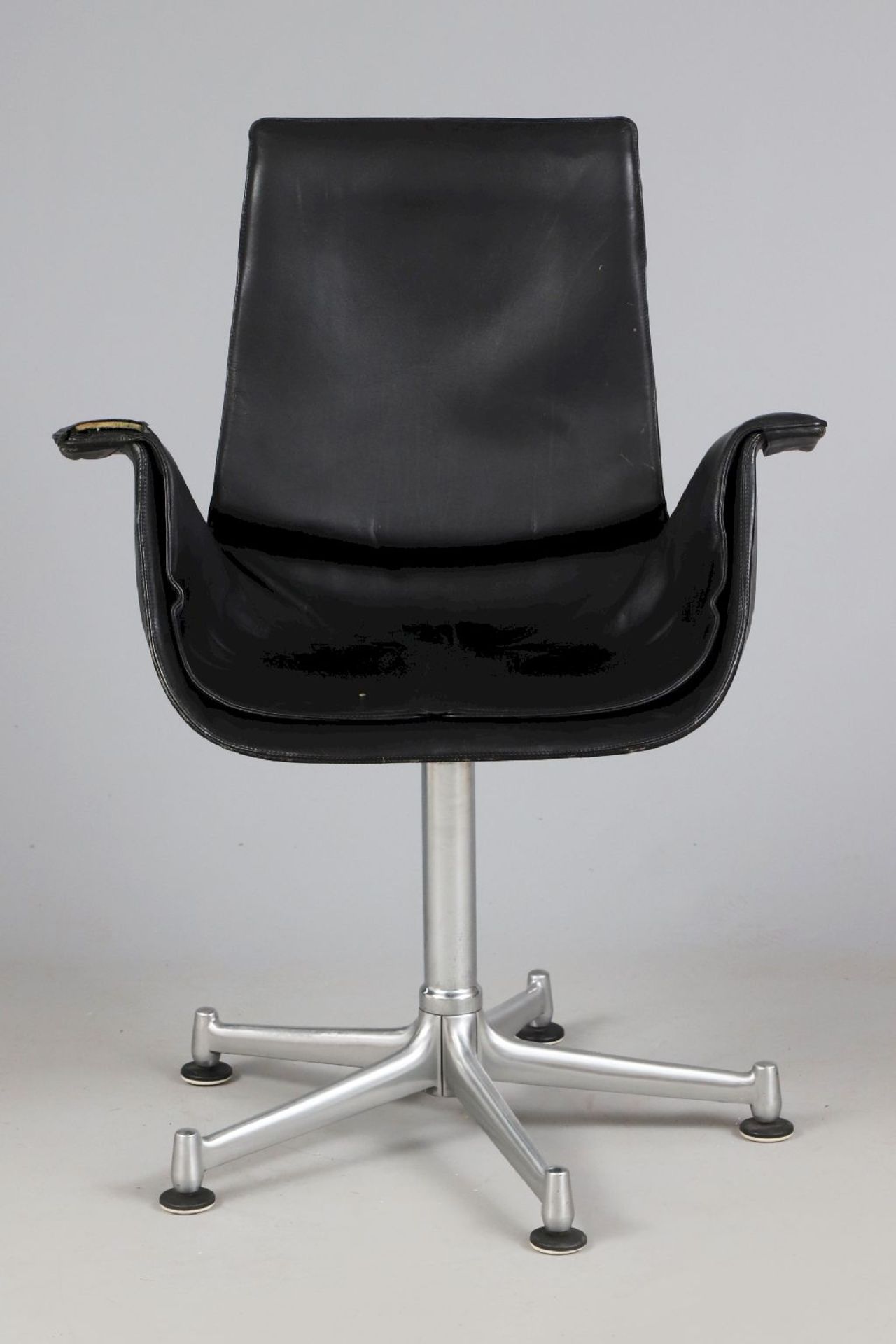 FK 6725 Tulip Chair - Image 2 of 4