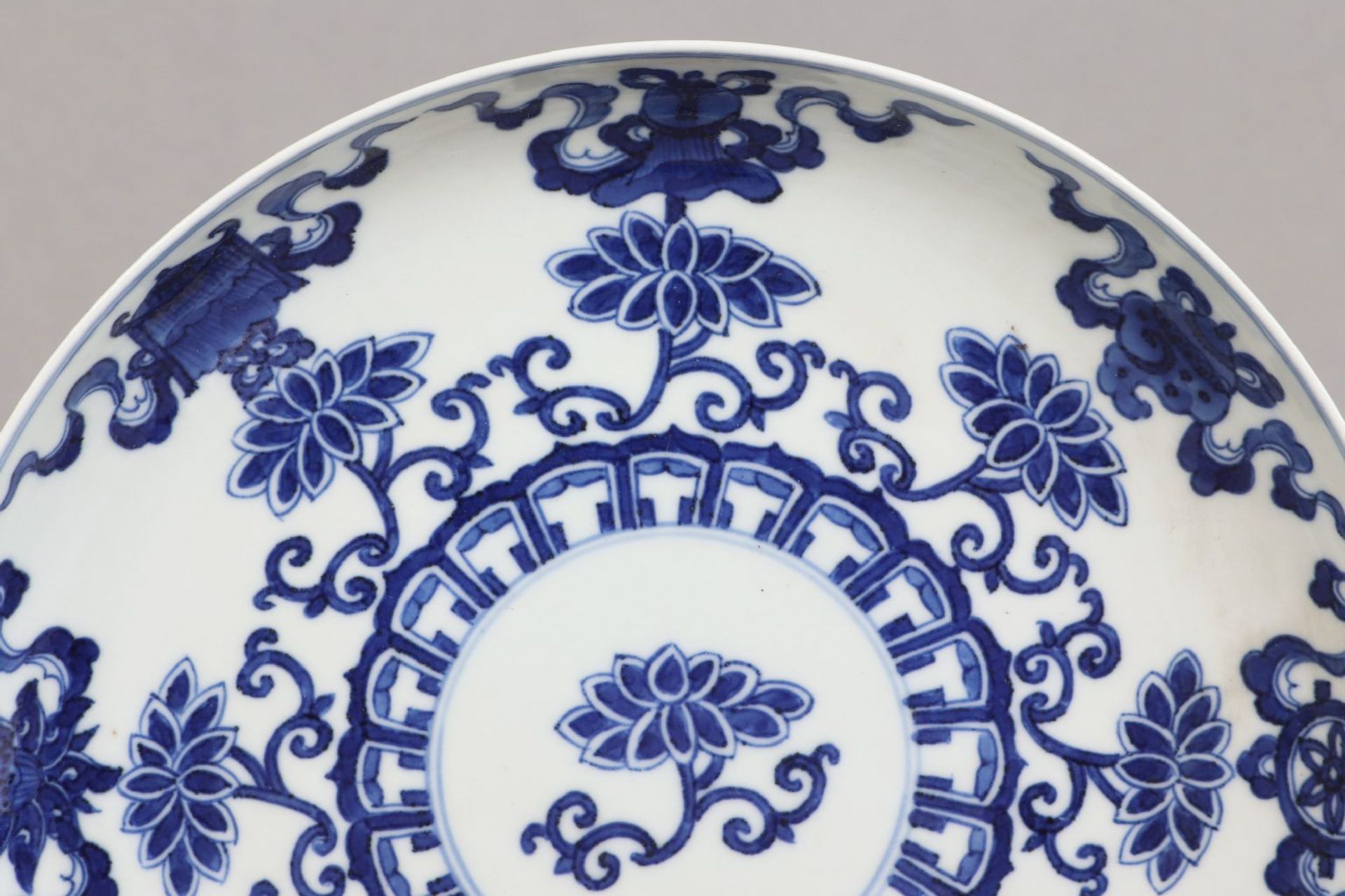 Chinesischer Teller mit Blaumalerei - Image 5 of 5