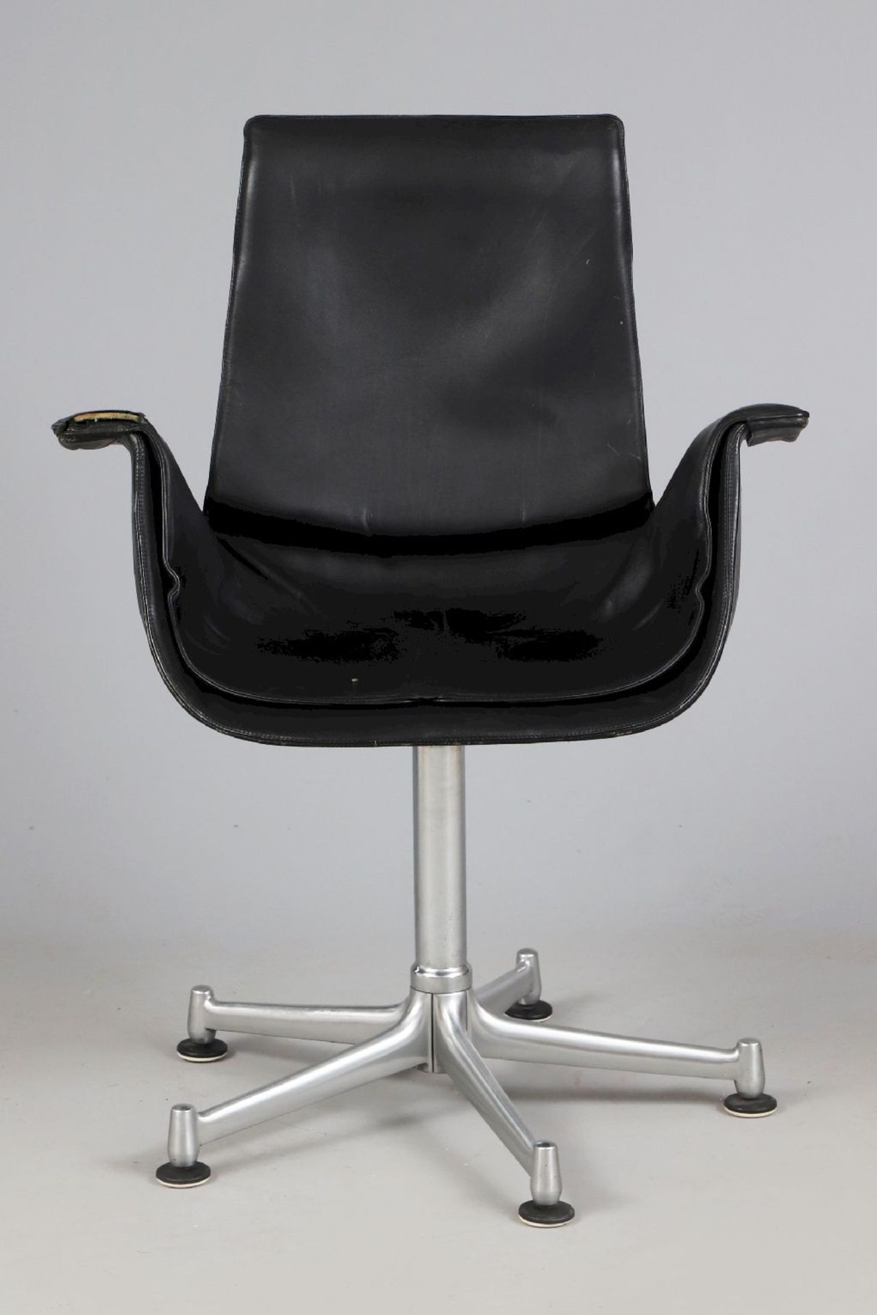 FK 6725 Tulip Chair - Image 2 of 5