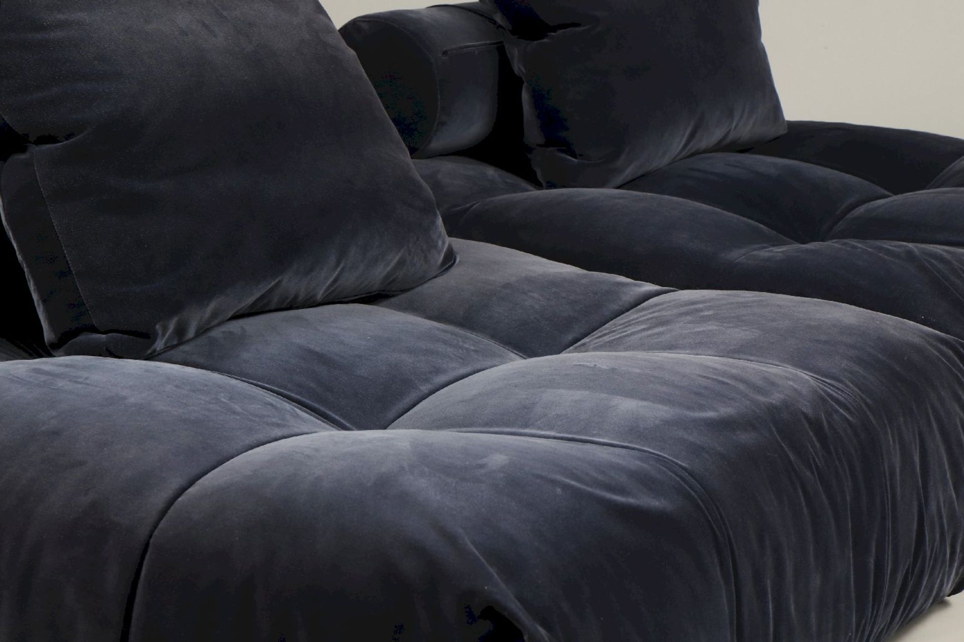 SABA (Italia) Sofa in Divan-Form - Image 4 of 5