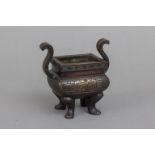 Chinesisches Bronze-Räuchergefäß in Ding-Form