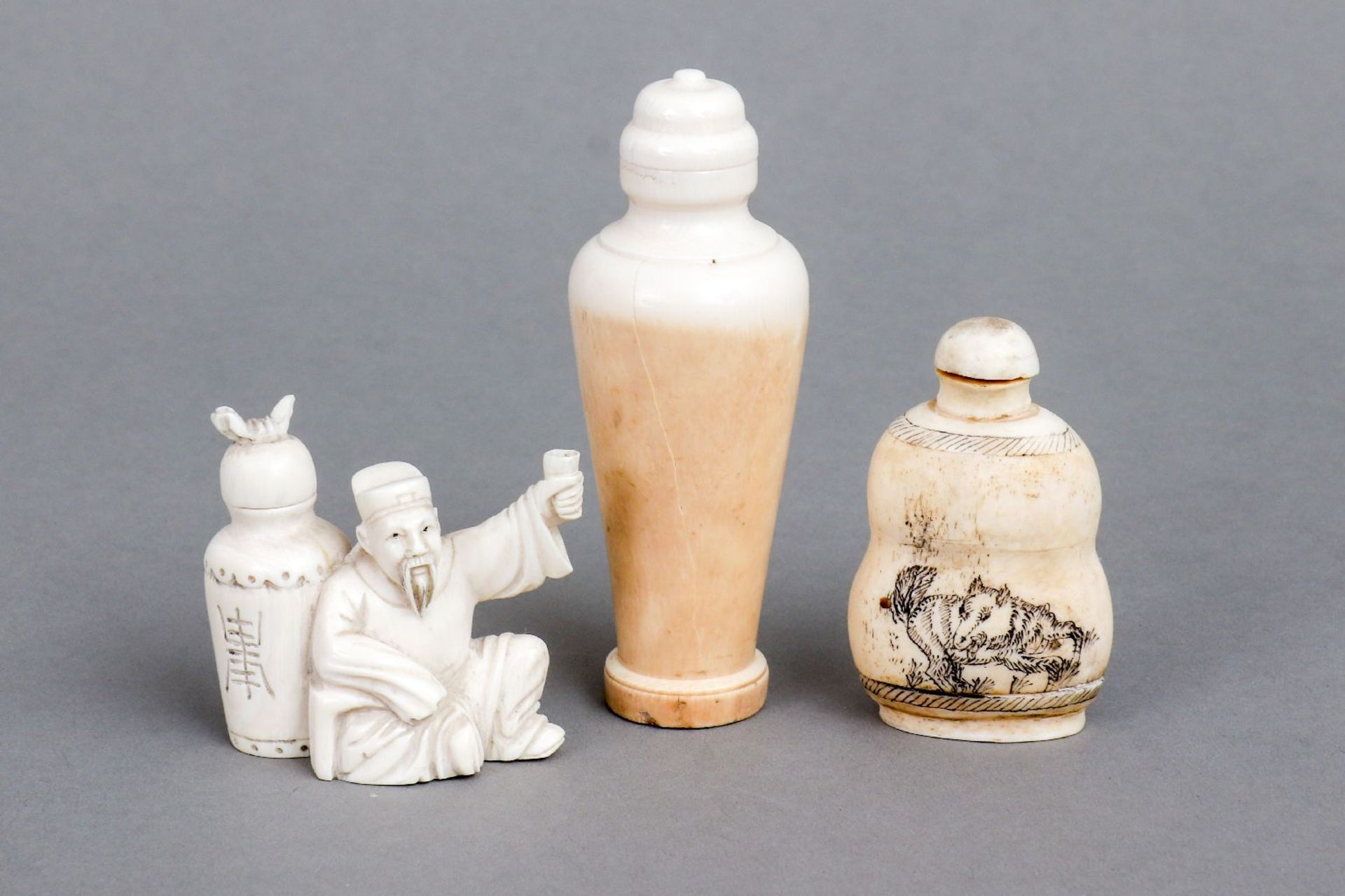 3 asiatische Snuff-bottles