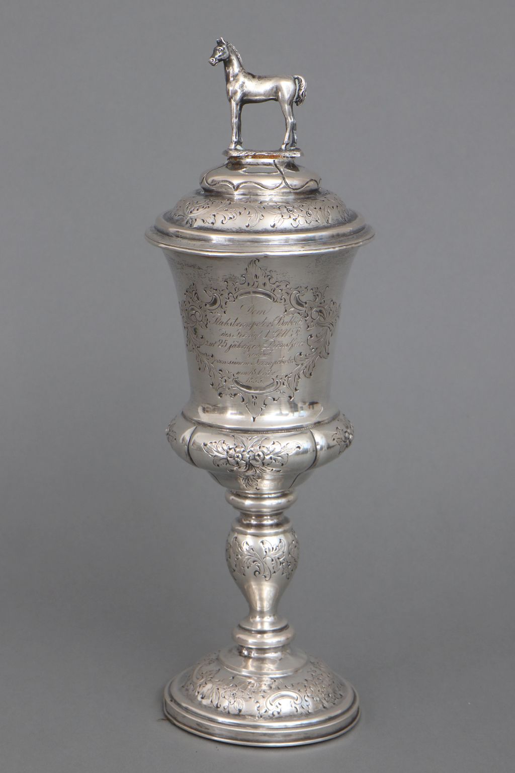 Silber-Pokal des 19. Jahrhunderts