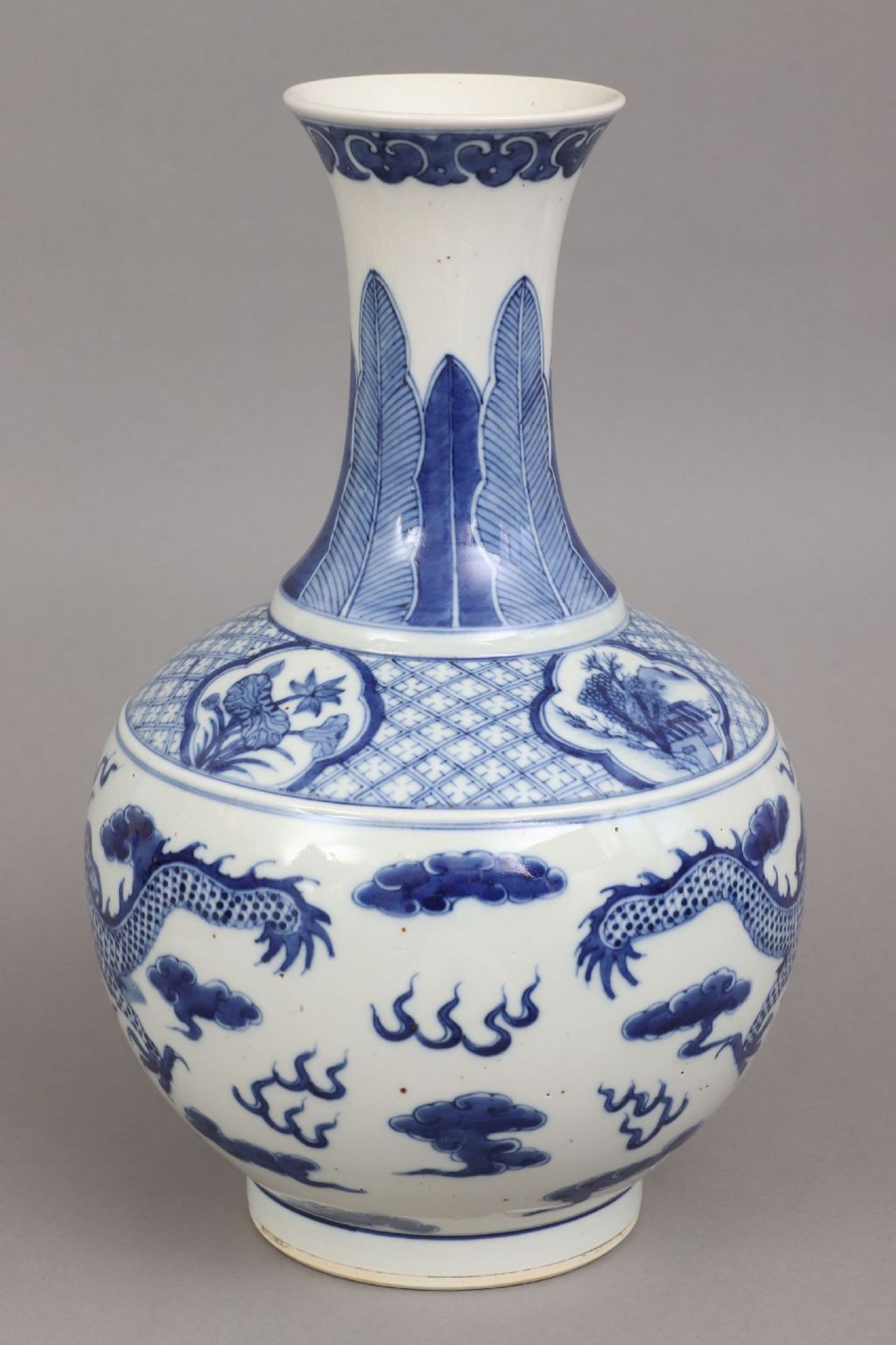 Chinesische Vase mit Blaumalerei - Image 2 of 5
