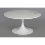 Couchtisch ¨tulip table¨ nach einem Entwurf von EERO SAARINEN