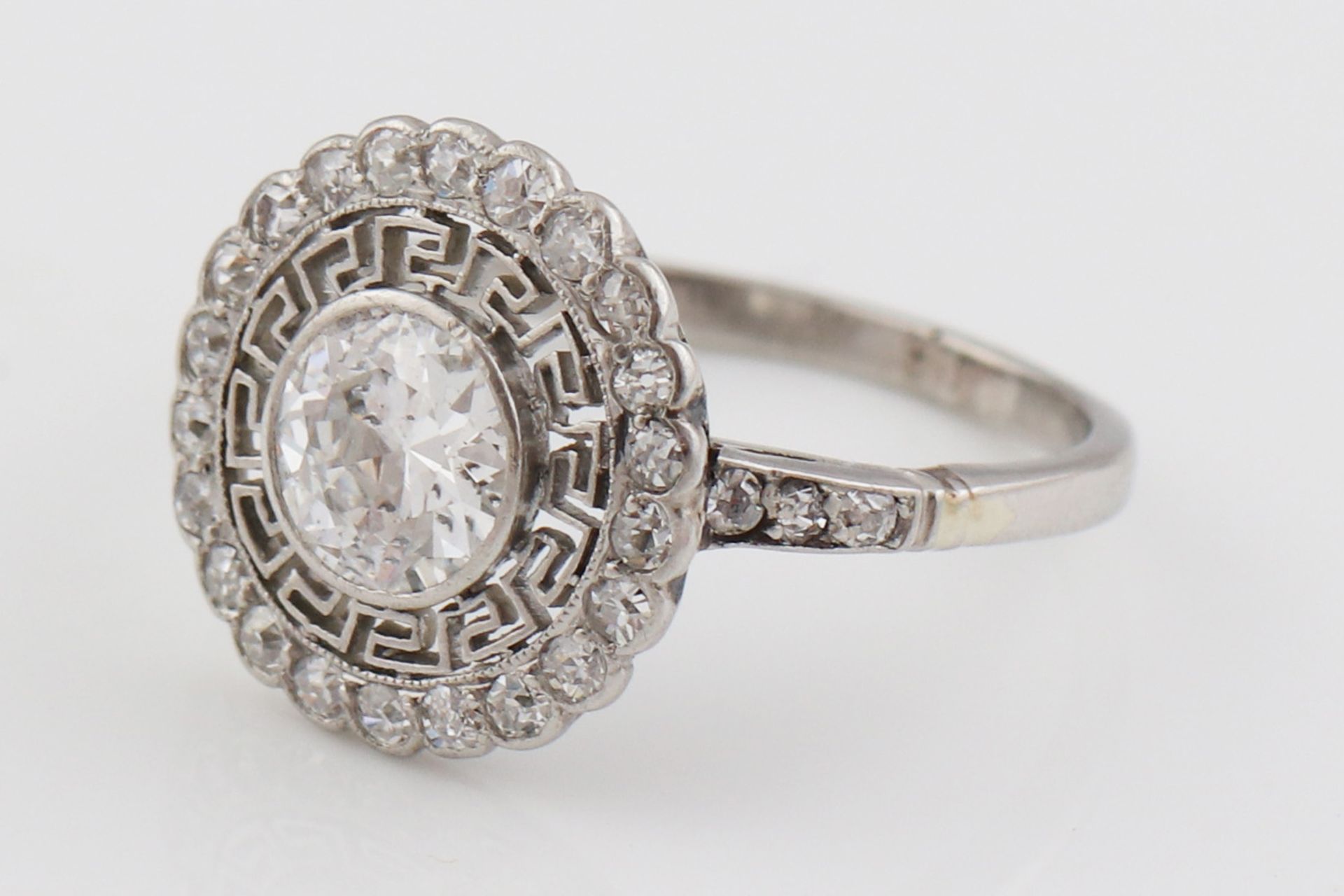 Diamantring im Stile des Art Deco