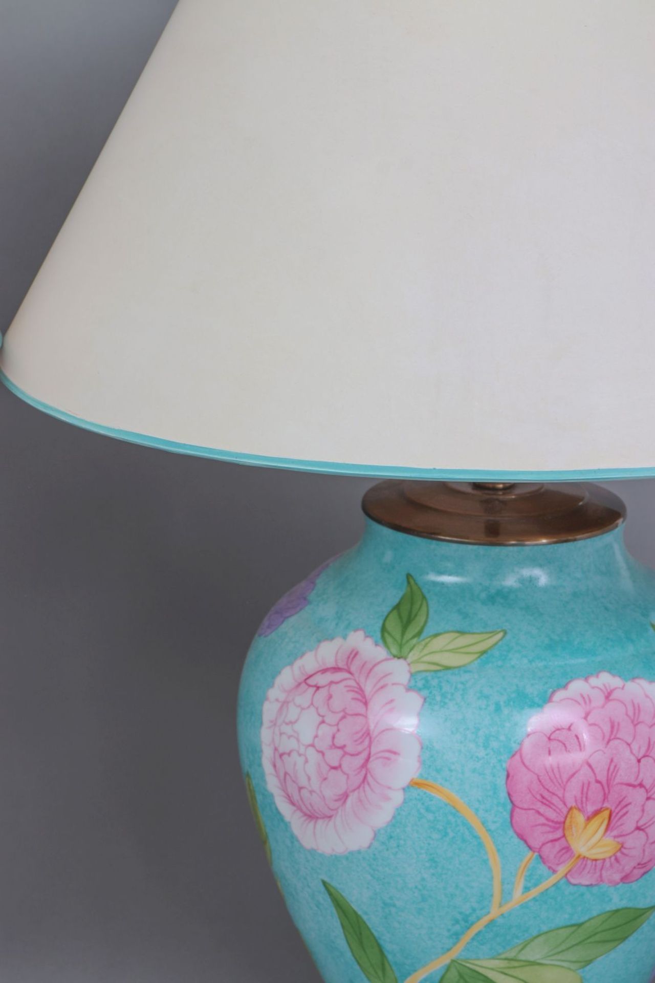 Paar Tischlampen mit Porzellanfüßen im asiatischen Stil - Image 3 of 3