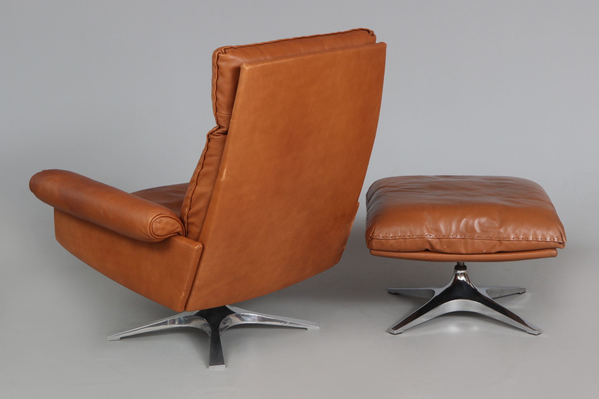 Mid-Century Lounge Chair - Image 3 of 5