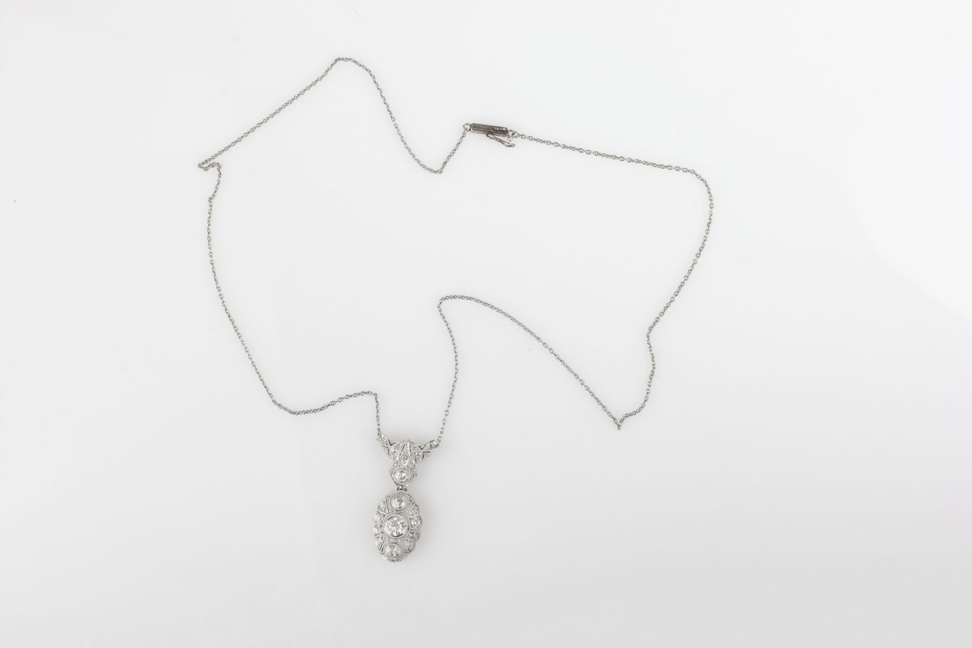 Collier mit Anhänger