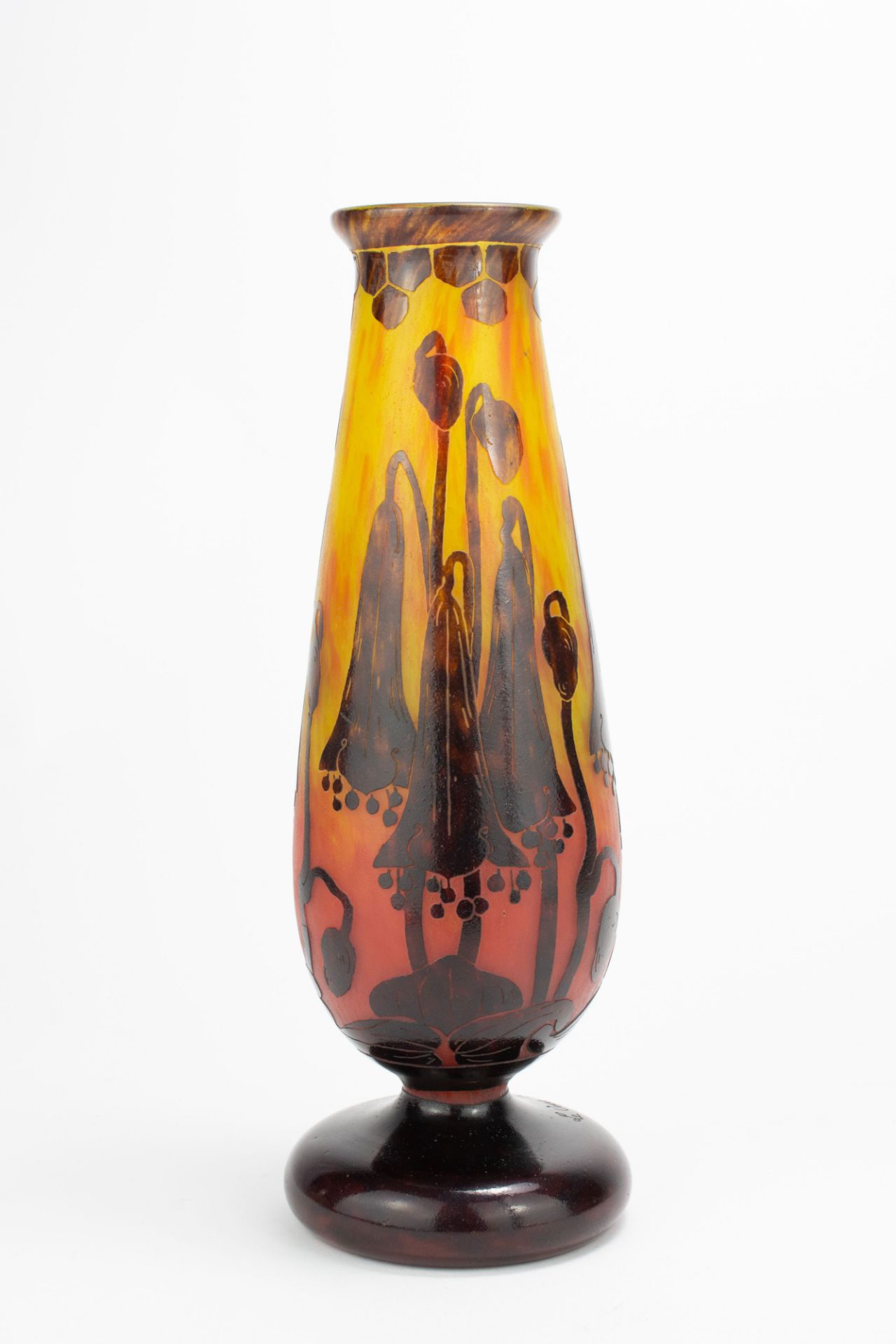 Vase mit Blumendekor