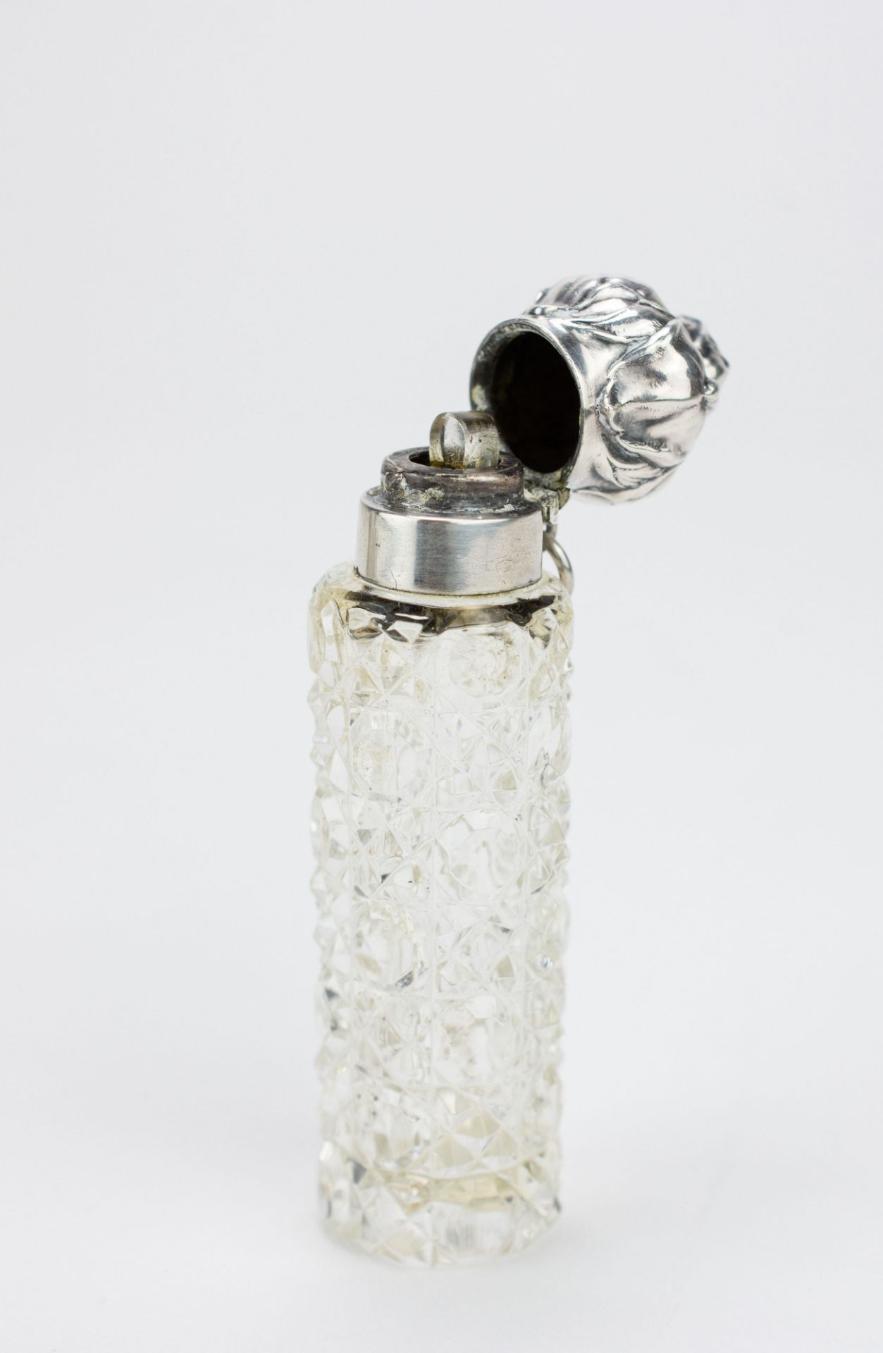 Konvolut Miniaturflakons und ein Miniatur-Parfumtricher - Bild 5 aus 7