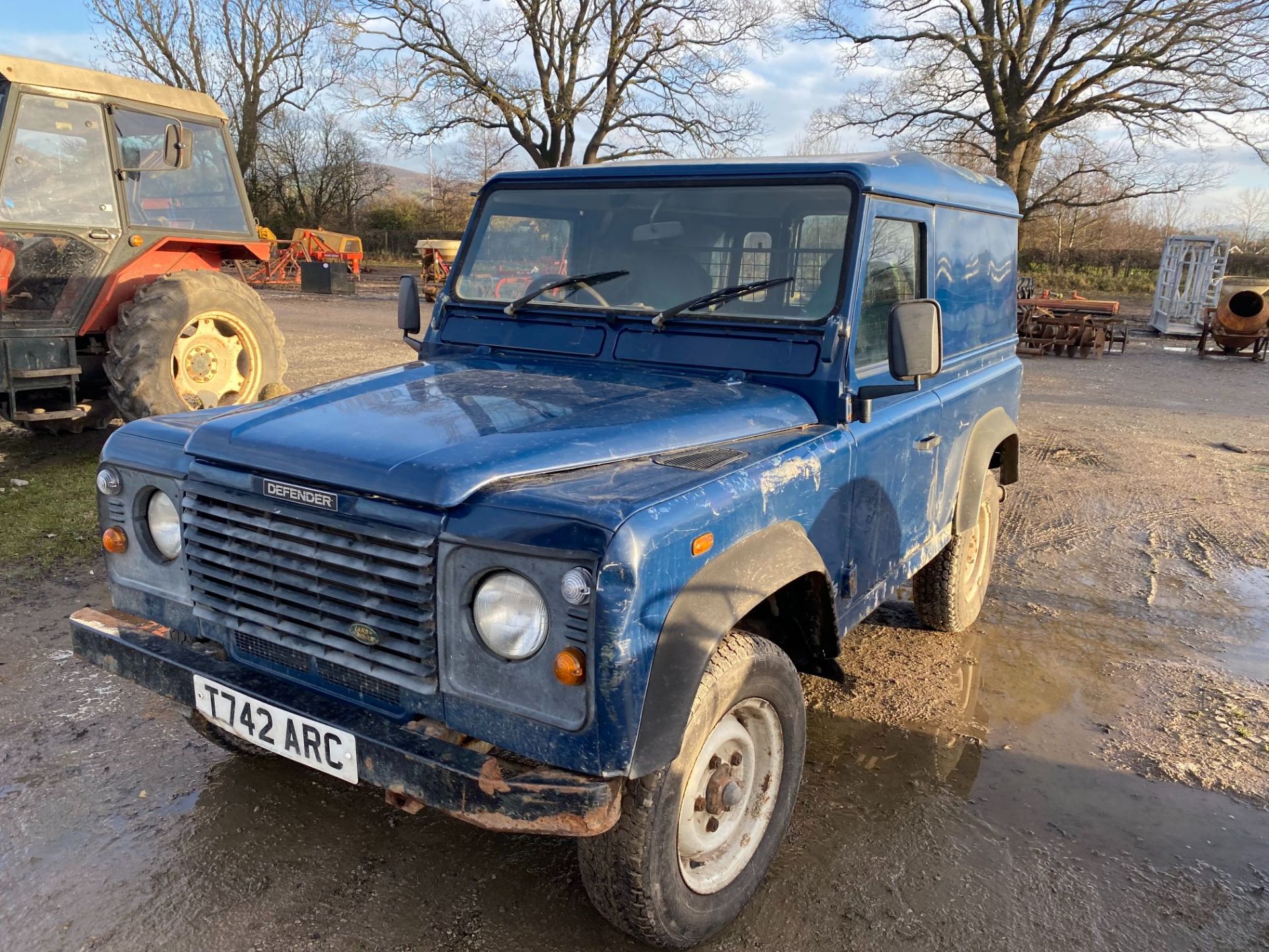 LAND ROVER DEFENDER 90