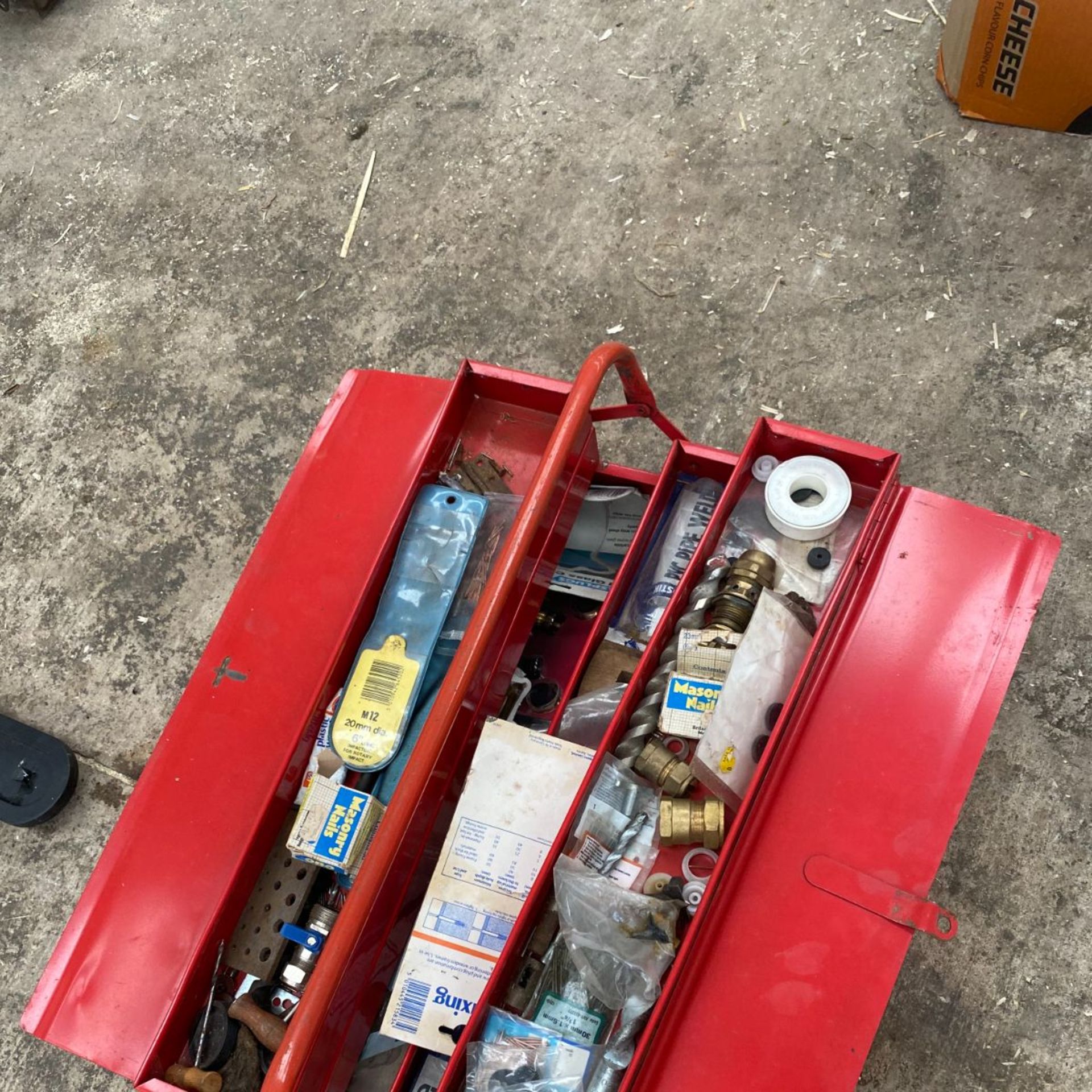 TOOLBOX & CONTENTS